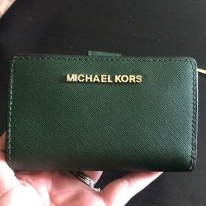 Michael kors wallet small